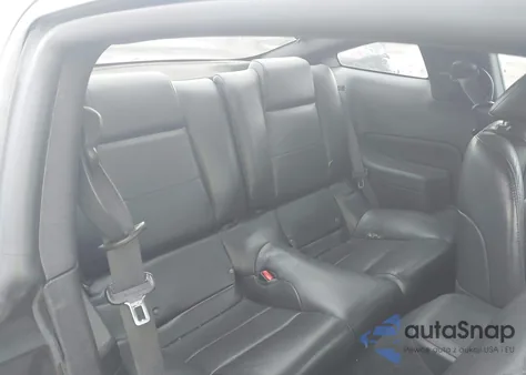 2009 Ford Mustang V6/V6 Premium z USA, uszkodzony, nr VIN 1ZVHT80N395122854